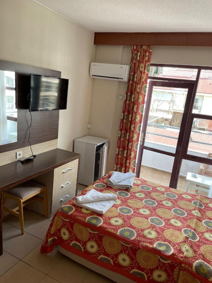 אלאניה Rosella Hotel מראה חיצוני תמונה