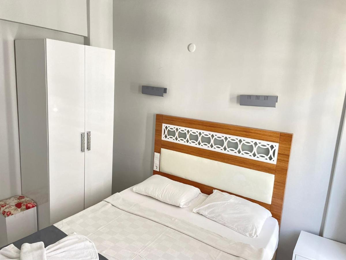 אלאניה Rosella Hotel מראה חיצוני תמונה