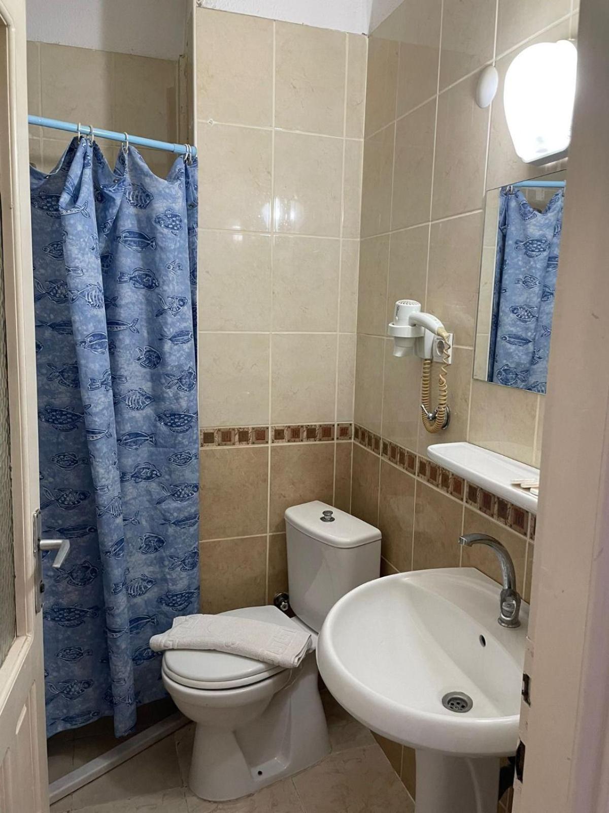 אלאניה Rosella Hotel מראה חיצוני תמונה