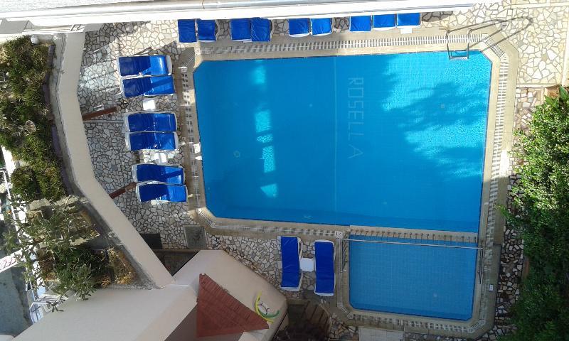 אלאניה Rosella Hotel מראה חיצוני תמונה