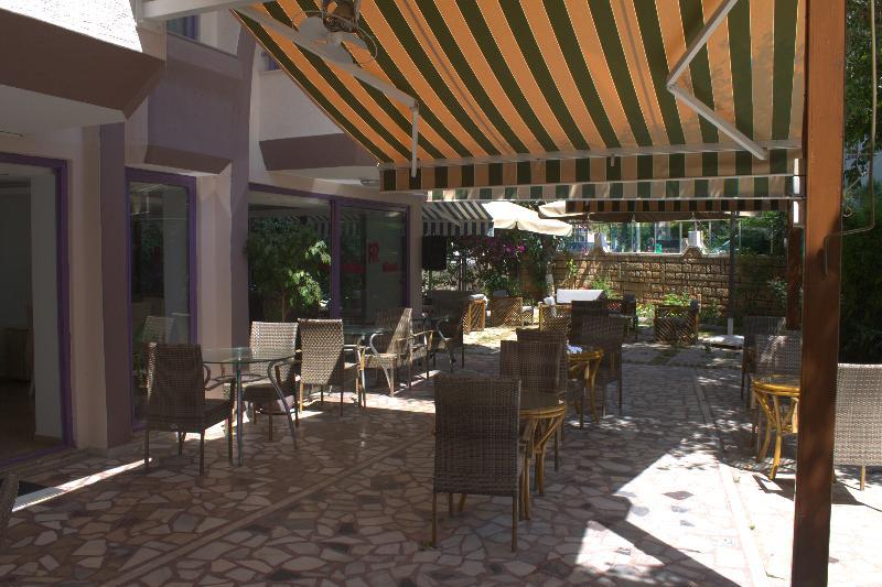 אלאניה Rosella Hotel מראה חיצוני תמונה