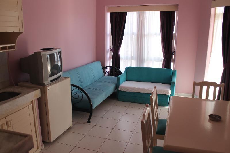 אלאניה Rosella Hotel מראה חיצוני תמונה