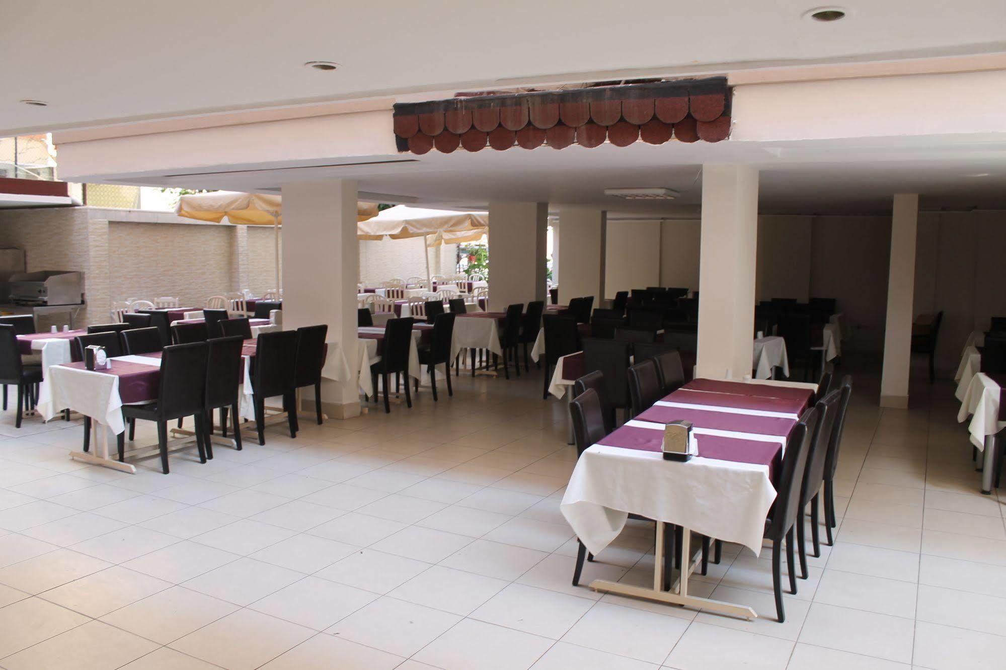 אלאניה Rosella Hotel מראה חיצוני תמונה