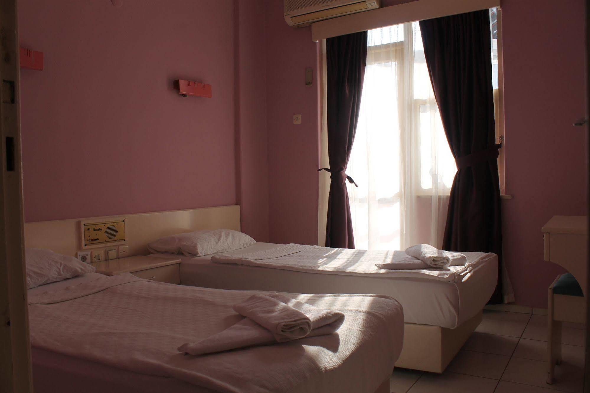 אלאניה Rosella Hotel מראה חיצוני תמונה