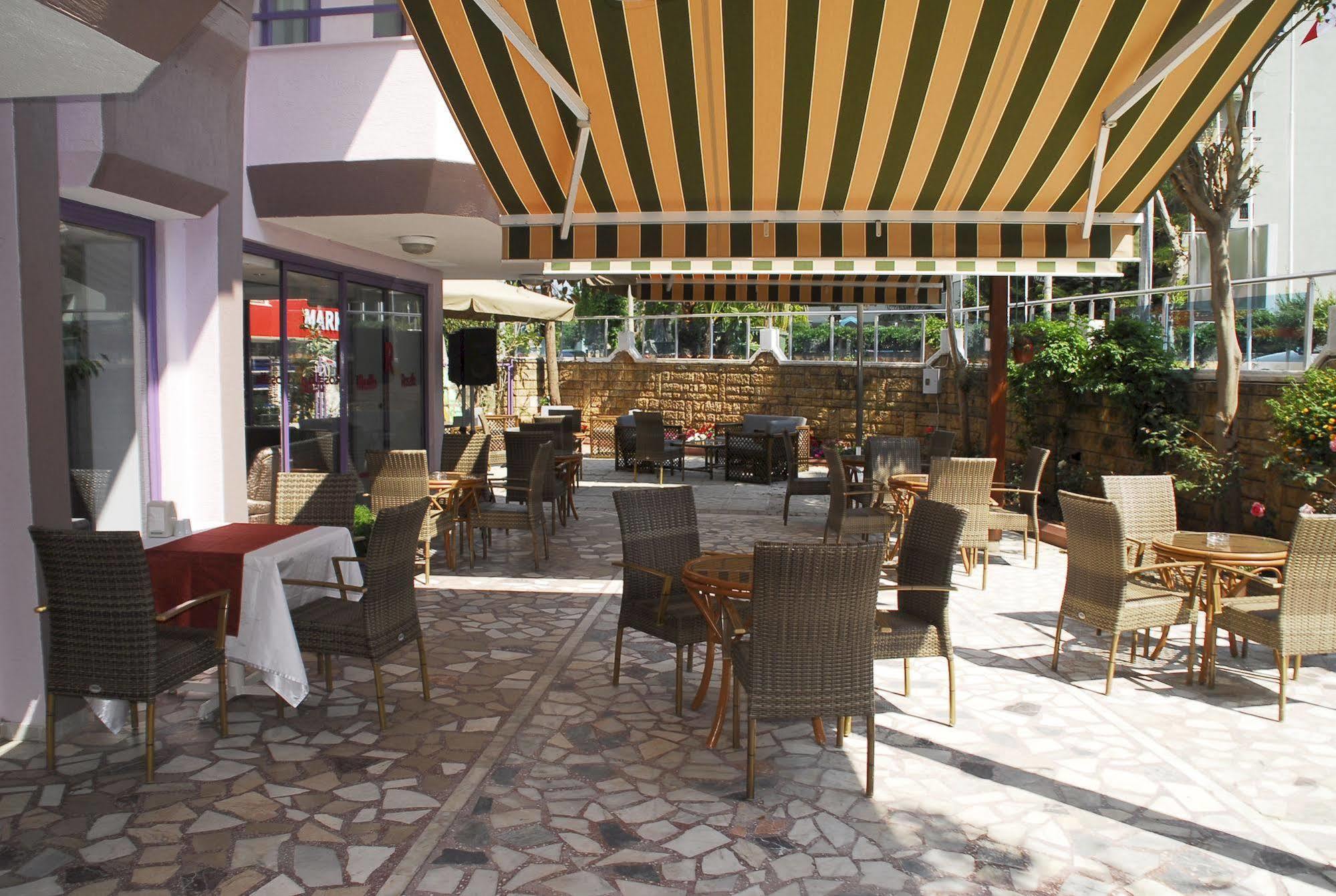 אלאניה Rosella Hotel מראה חיצוני תמונה